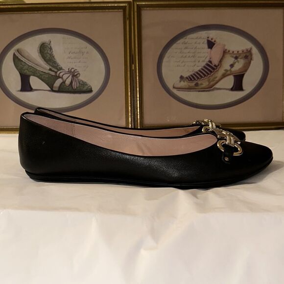 Kate Spade 9.5 Phoebe Black Gold Tone Link Hardware Black Leather Flats - Picture 3 of 14